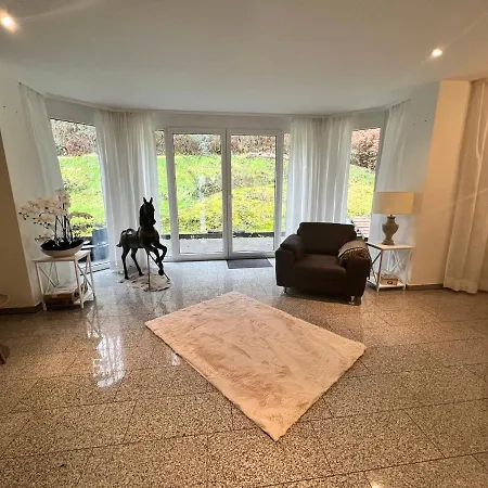 Villa Amazing House In Kaiserslautern